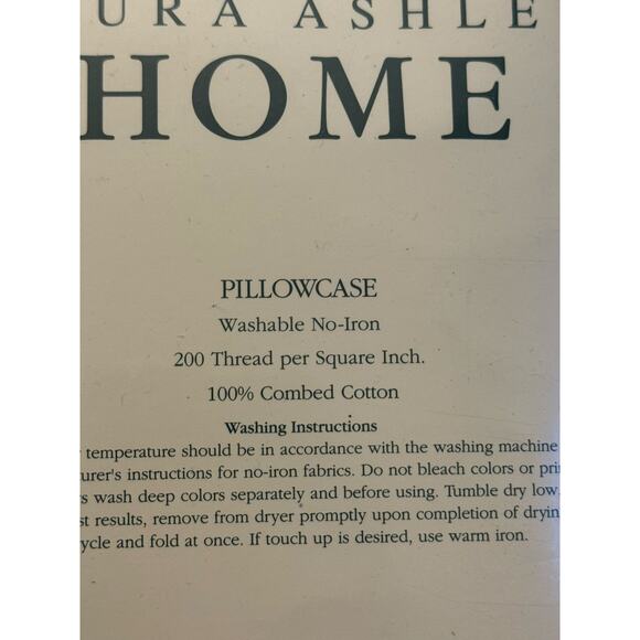 VTG New Laura Ashley Melrose pillowcases floral plaid Cottage Core - Picture 4 of 6